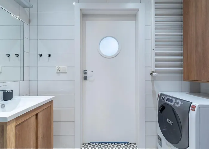 Апартаменты By The River Point