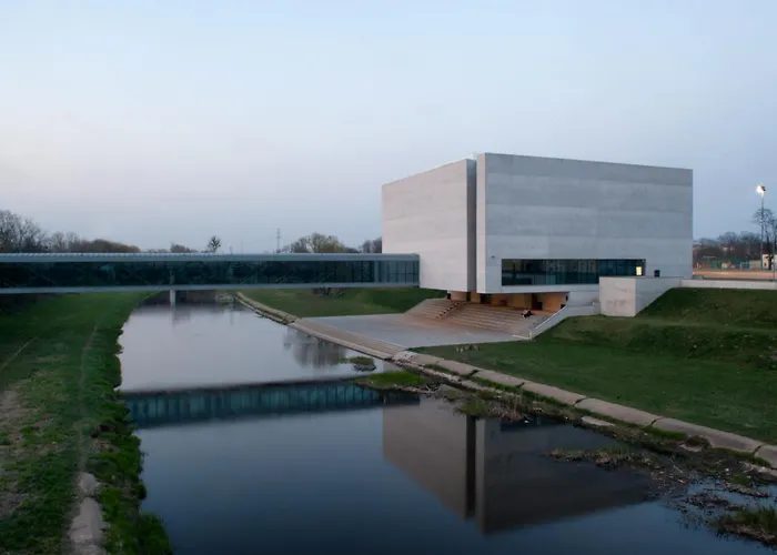 Апартаменты By The River Point