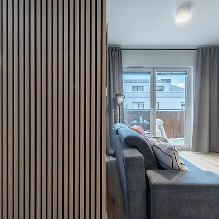 By The River Point شقة *